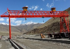 ME60+60/5-24-9通用門(mén)式起重機(jī)